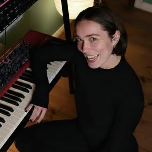 Elise, vocals mentor