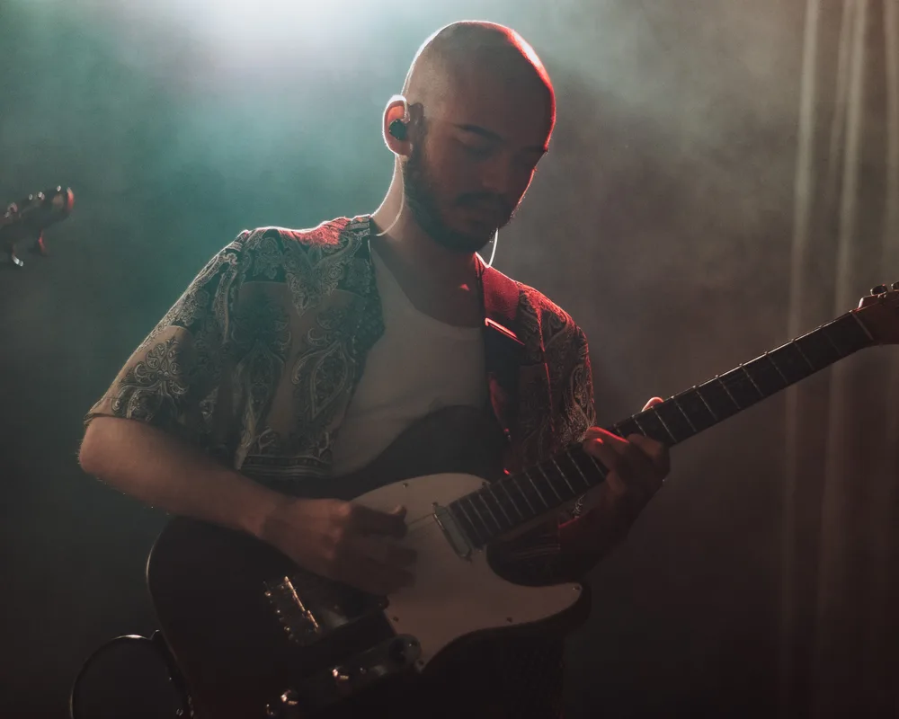 Kabir, guitar mentor