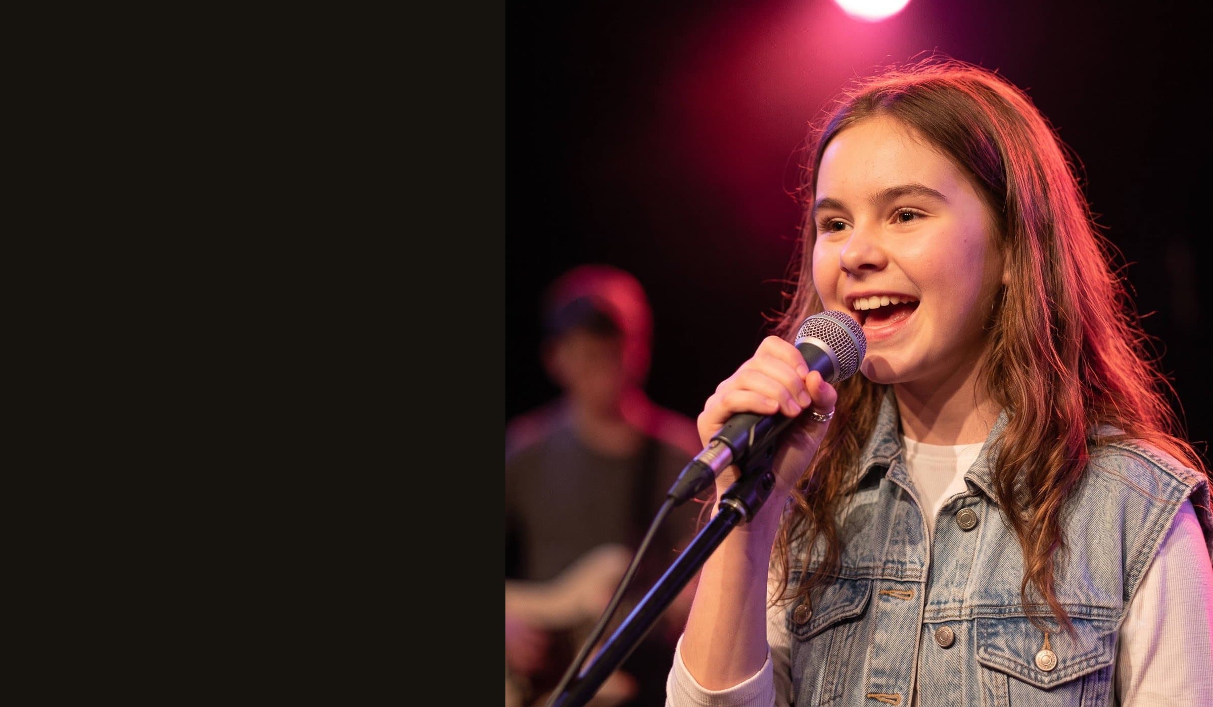 Rock Academy student on stage in Berlin-Mitte